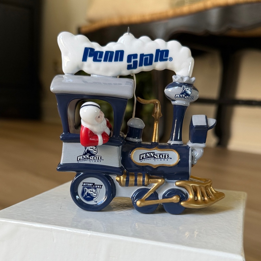 VTG 2004 DANBURY MINT Penn State Train Ornament with Santa